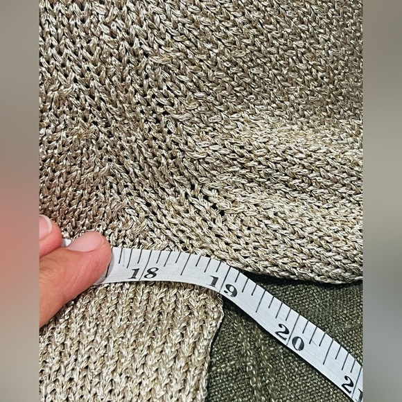 White House Black Market golden sweater size S like new ππ» - Picture 7 of 8